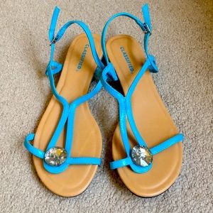 Classified turquoise sandal